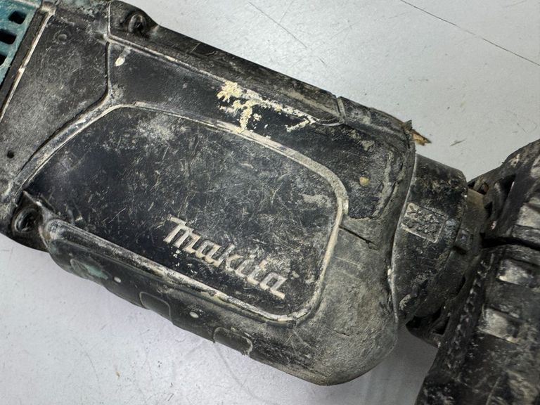 Makita HR2470 Код:01-200802036. Зображення 7