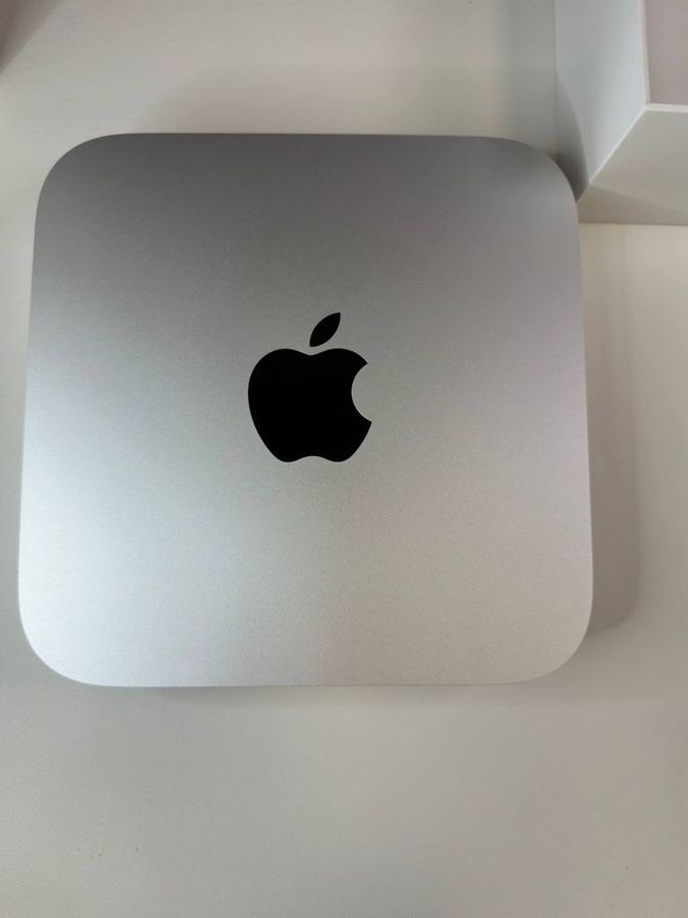 Купить Apple mac mini a2686 mmfj3 m2/8core/ram 8gb/ssd256gb Б/У