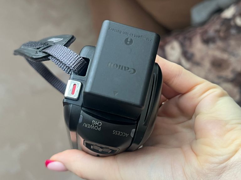 Canon Legria HF R806 Black (1960C008) Код:null. Зображення 6