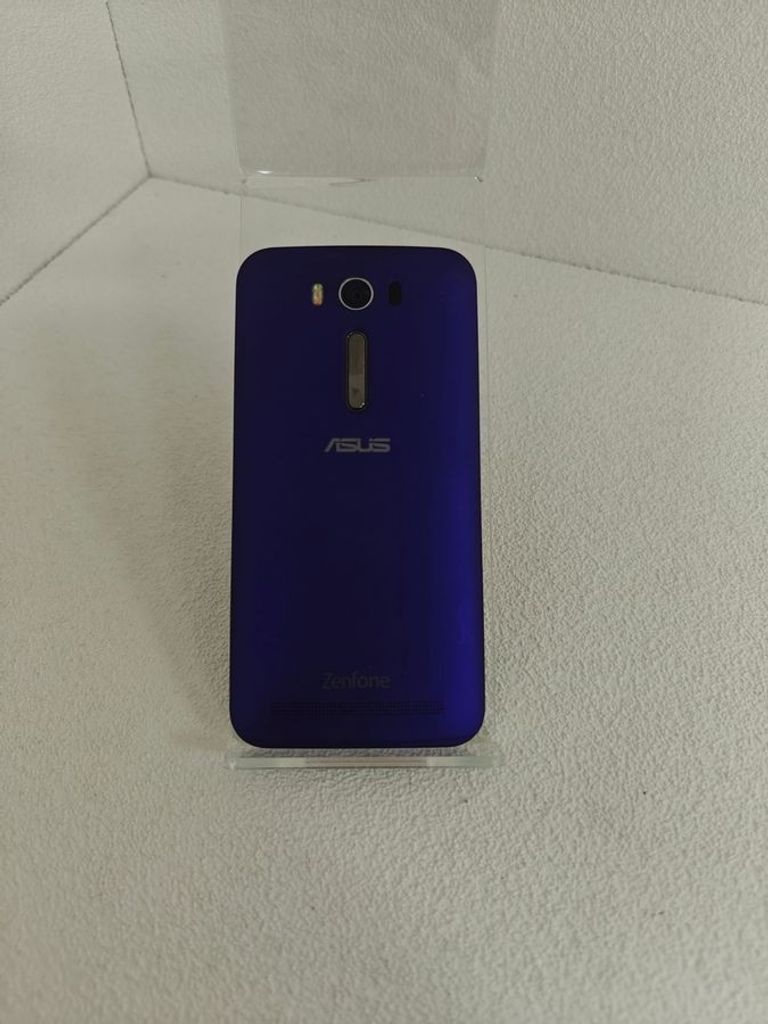 Оголошення Asus zenfone 2 (ze500kl) (z00ed) 16gb Б/У