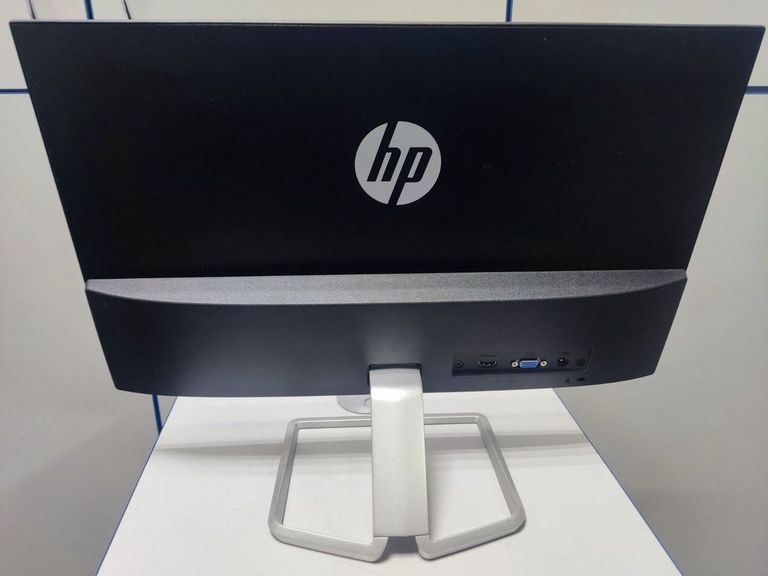 Дешево Hp 22f Silver Black (2XN58AA) з ломбарду