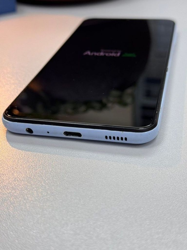 Розпродаж Samsung galaxy a13 4/128gb, продавець Техноскарб