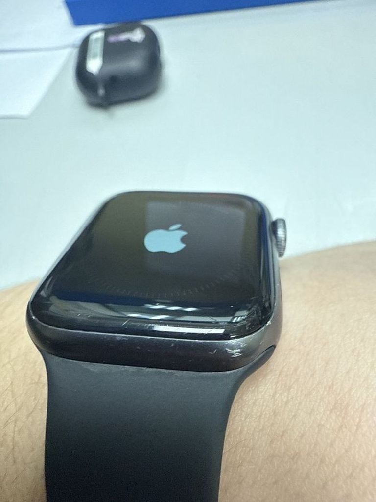 Дешево Apple watch series 6 gps 44mm aluminum case з ломбарду