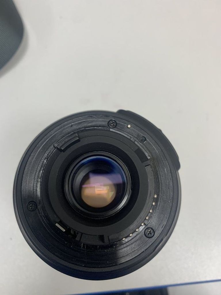 Дешево Nikon AF-S DX Nikkor 18-105mm f/3,5-5,6G ED VR з ломбарду