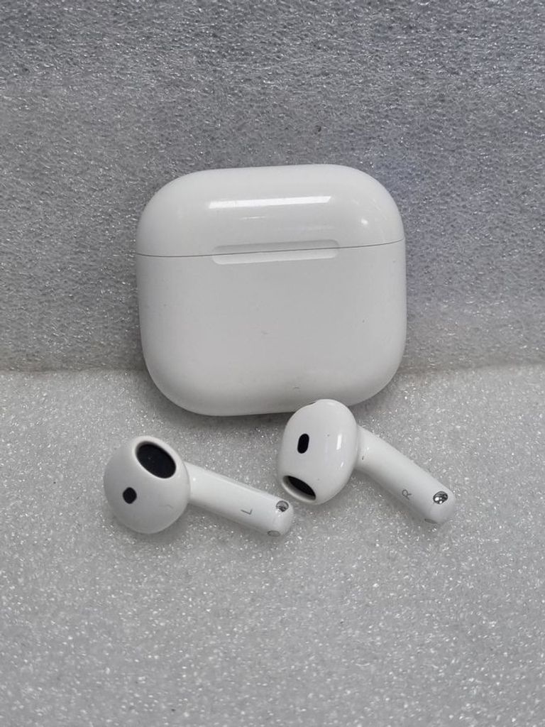 Оголошення Apple airpods 4 Б/У