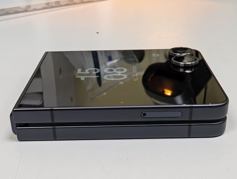 Samsung galaxy flip7 12/256gb Код:01-200885287. Изображение 6