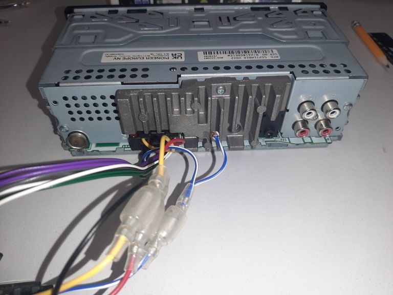 Распродажа Pioneer MVH-S320BT, продавец Техноскарб