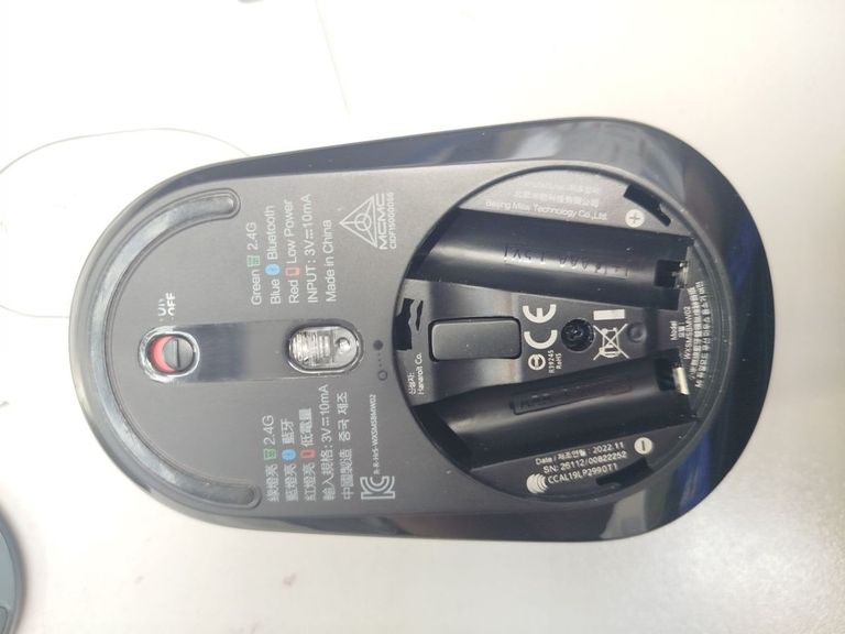 Xiaomi mi dual mode wireless mouse silent edition Код:18-000093707. Зображення 5