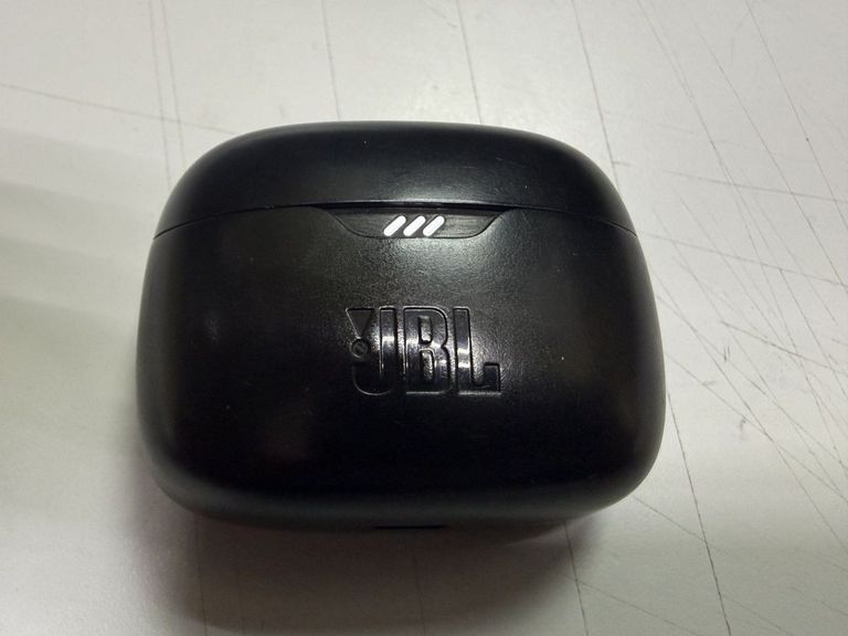 Оголошення Jbl tune beam Б/У