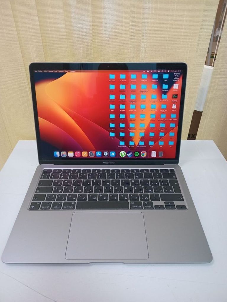 Купити Apple MacBook Air 13'' Late 2020 Б/У