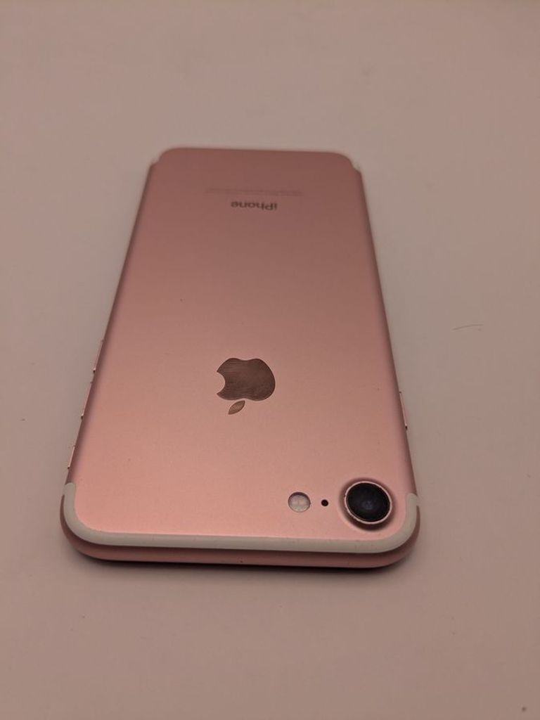 Розпродаж Apple iphone 7 32gb, продавець Техноскарб