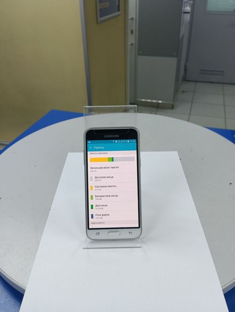 Дешево Samsung galaxy j3 2016 j320h з ломбарду