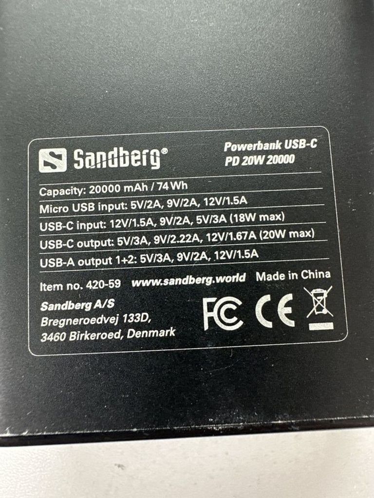 Дешево Sandberg pd 20w 20000mah з ломбарду