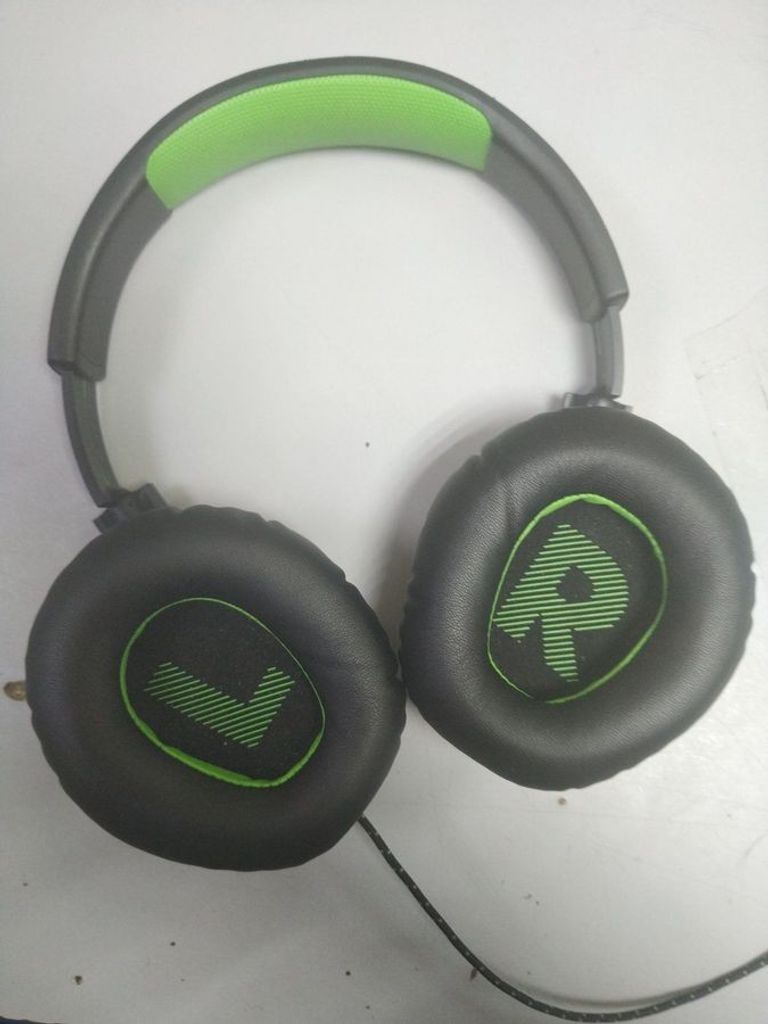 Дешево Jbl quantum 100 з ломбарду