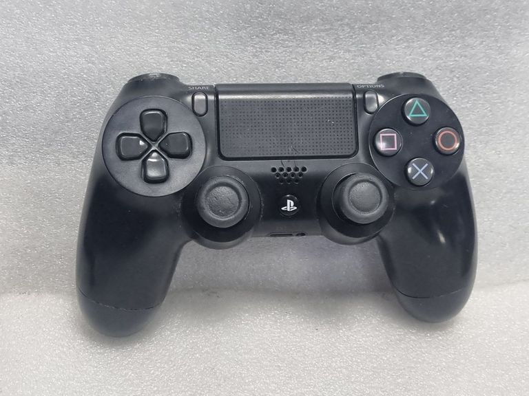 Купить Sony PS4 DualShock 4 Wireless Controller Б/У