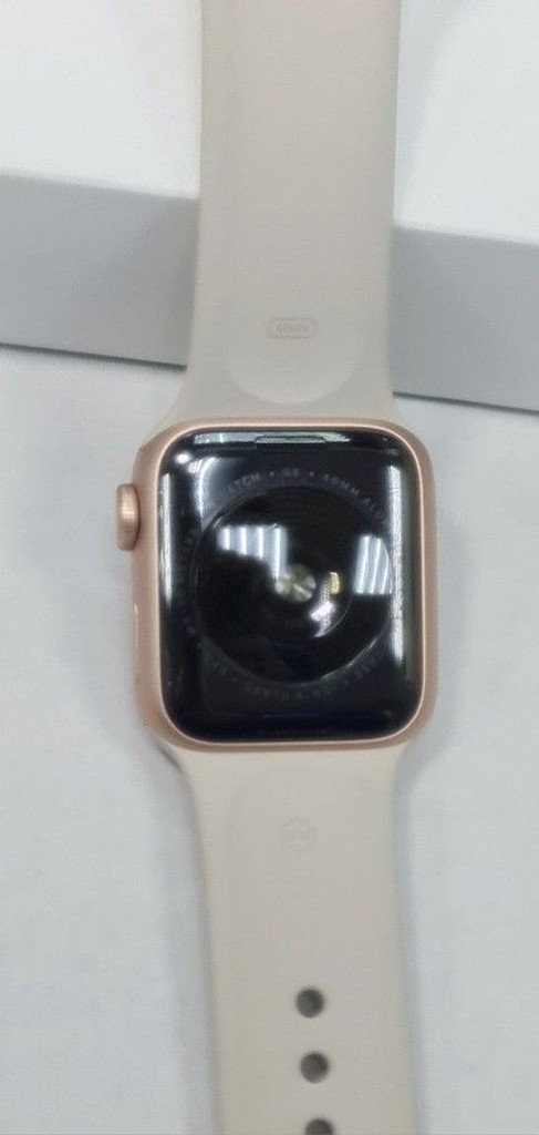 Apple watch se gps 40mm aluminum case Код:01-200926953. Изображение 9