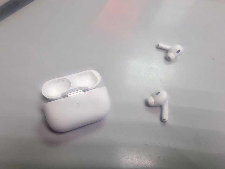 Дешиво Apple airpods pro 2nd generation with magsafe charging case usb-c с ломбарда