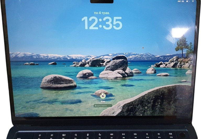 Объявление Apple macbook air 13,6" m2 2022 Б/У