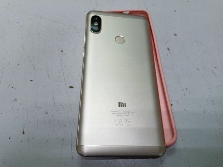 Купити Xiaomi Redmi Note 5 3/32GB Black Б/У