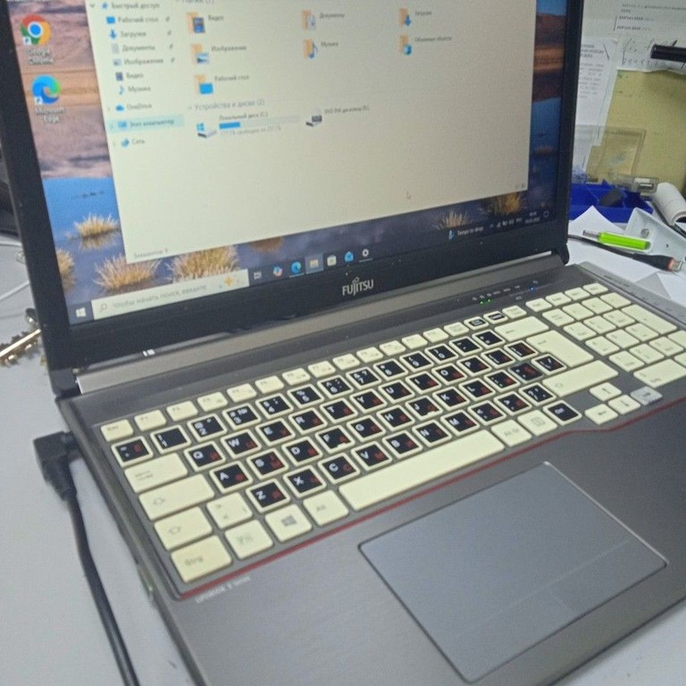 Fujitsu 15/core i5 6300u ddr3/8gb ddr3/hdd *відсутній/ssd 256 gb/*інтегрована Код:01-200944053. Зображення 5
