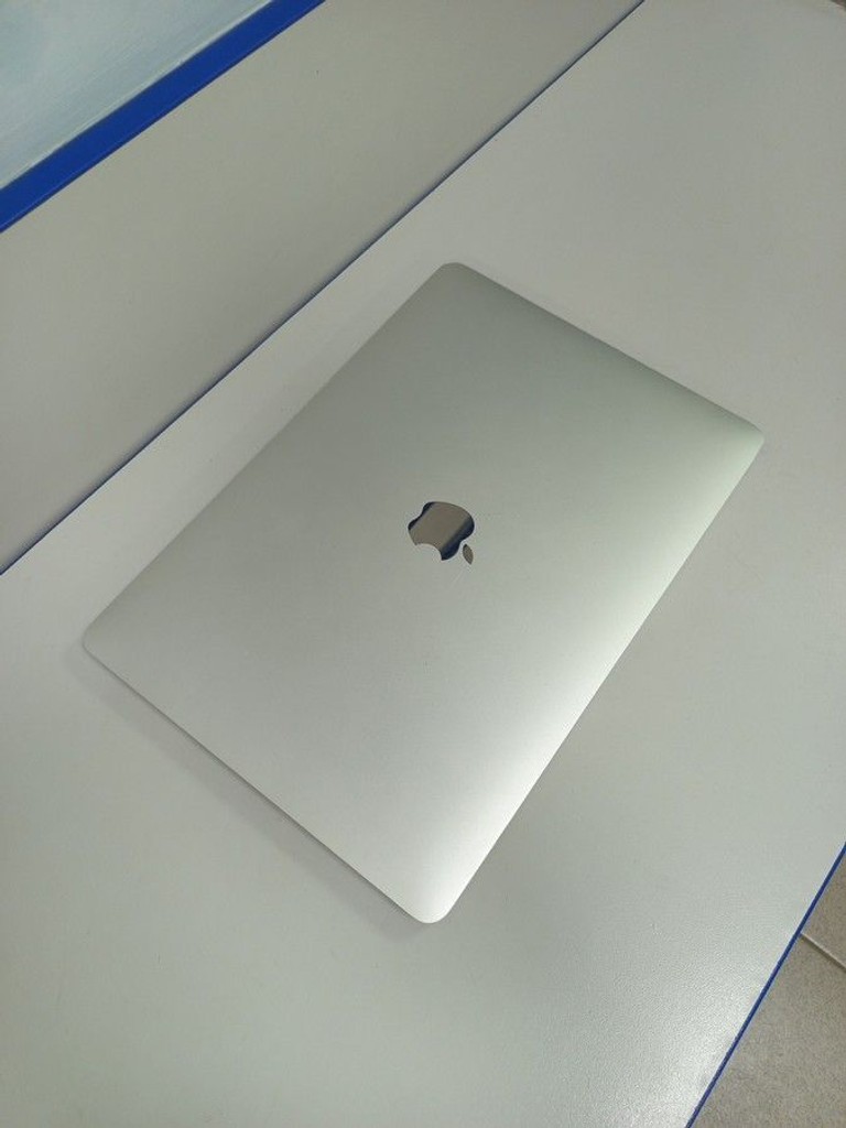 Объявление Apple a2338 macbook pro 13,3" m1 8-gpu/ ram8gb/ ssd256gb/ retina, truetone, touch bar Б/У