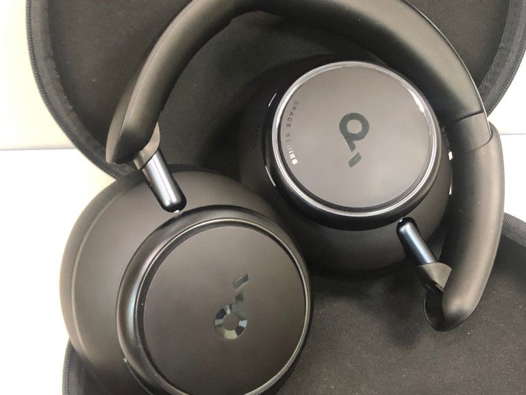 Дешево Anker soundcore q45 з ломбарду