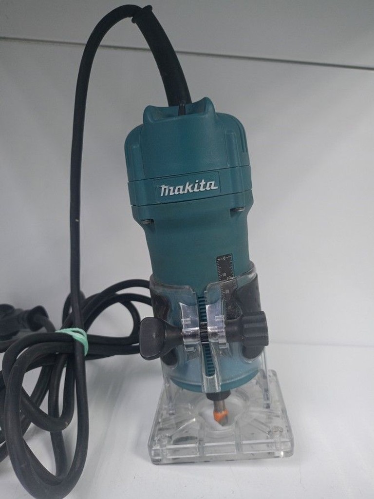 Купить Makita 3709 Б/У