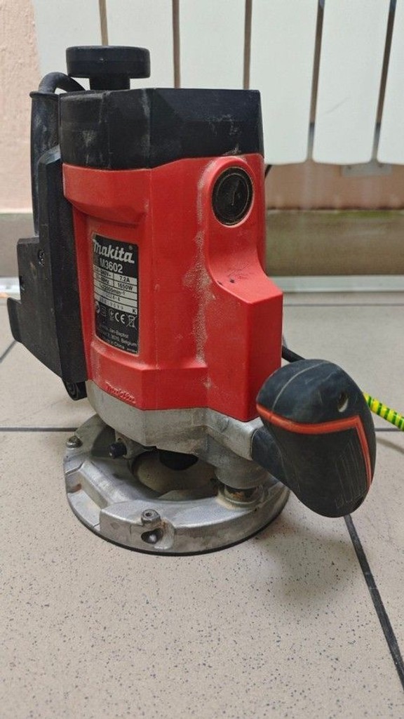 Дешево Makita M3602 з ломбарду