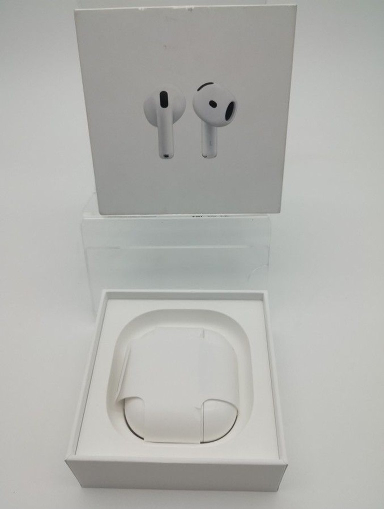 Купити Apple airpods 4 Б/У