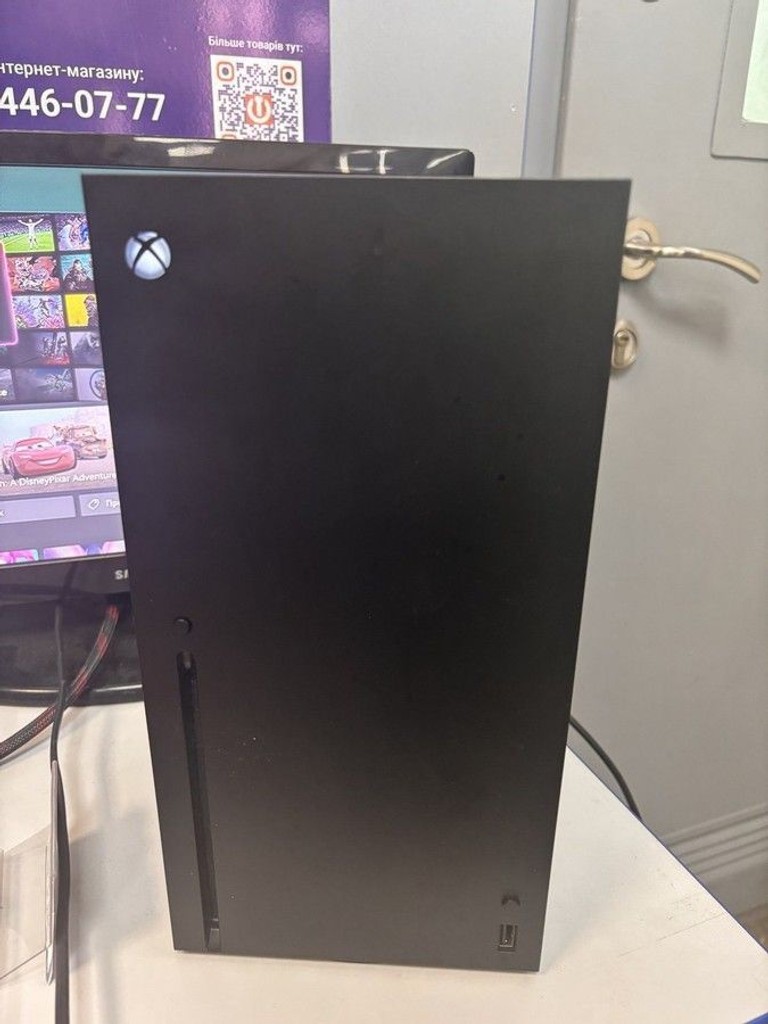 Дешево Microsoft xbox series x 1tb з ломбарду