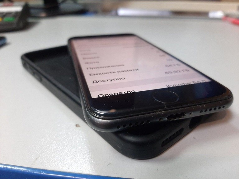 Дешево Apple iphone 8 64gb з ломбарду