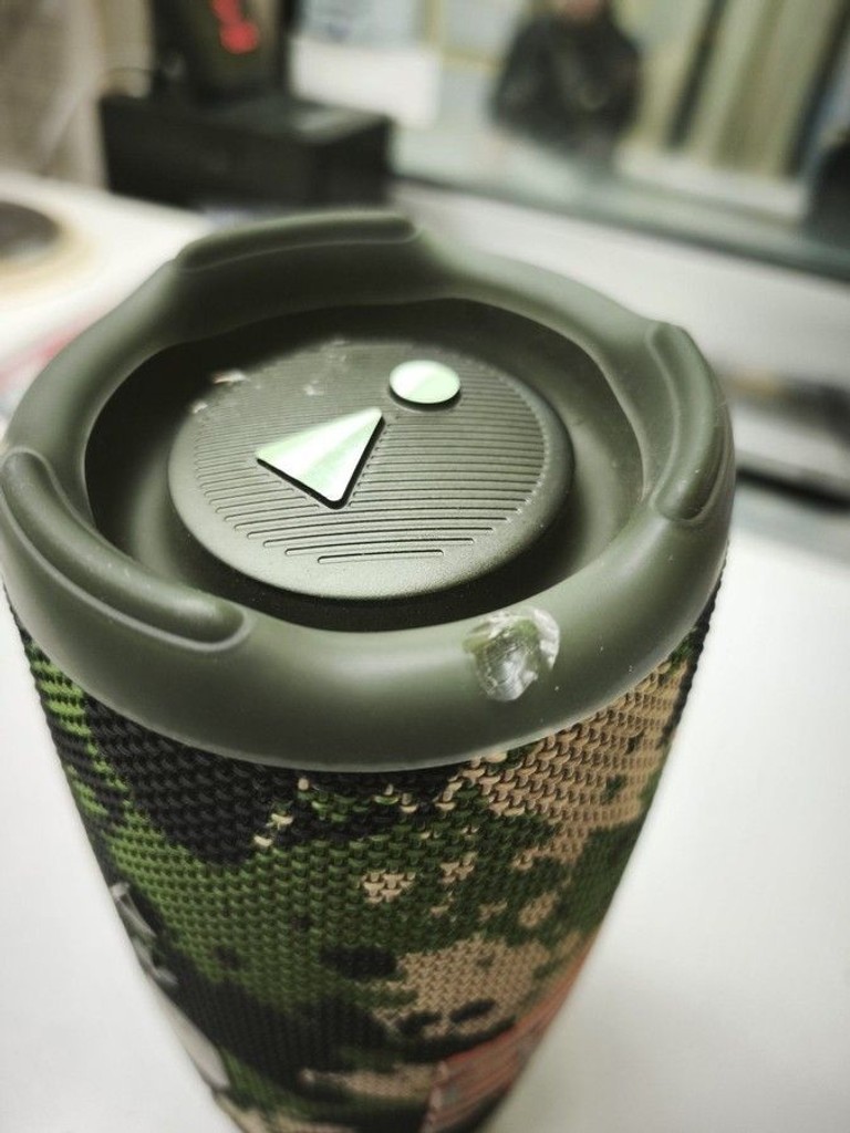 Оголошення Jbl charge 5 Б/У