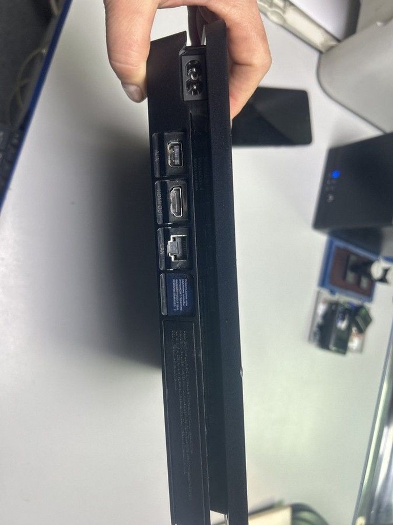 Купить Sony playstation 4 1tb Б/У