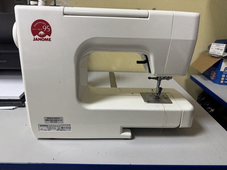 Купити Janome Sakura 95 Б/У