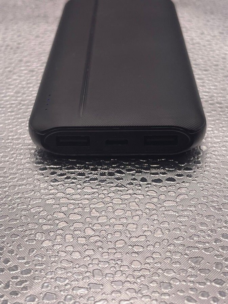 Дешево Rivacase VA2031 10000mAh Black з ломбарду