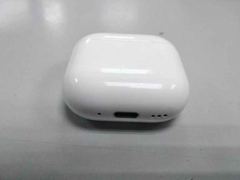 Apple airpods 4 with active noise cancellation Код:01-201103693. Зображення 7