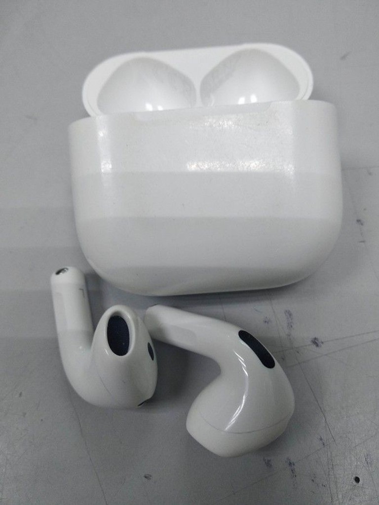 Оголошення Apple airpods 4 with active noise cancellation Б/У