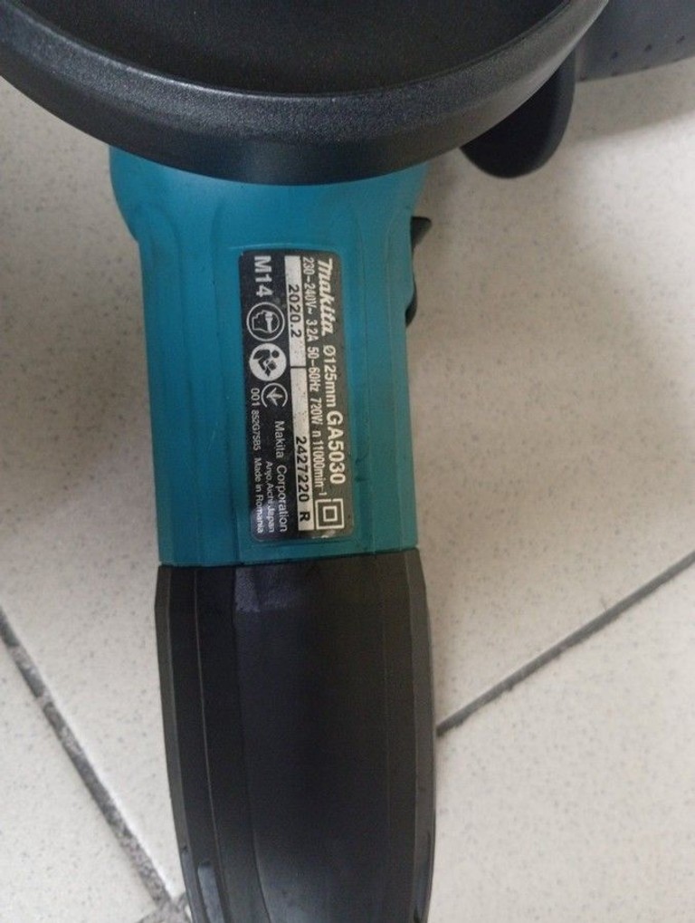 Дешево Makita GA5030 з ломбарду