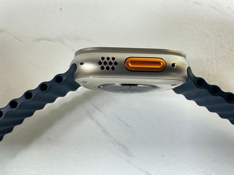 Apple watch ultra 2 gps + cellular 49mm titanium case Код:01-201152356. Изображение 6