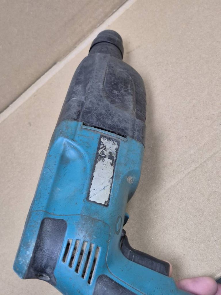 Makita hr 2450