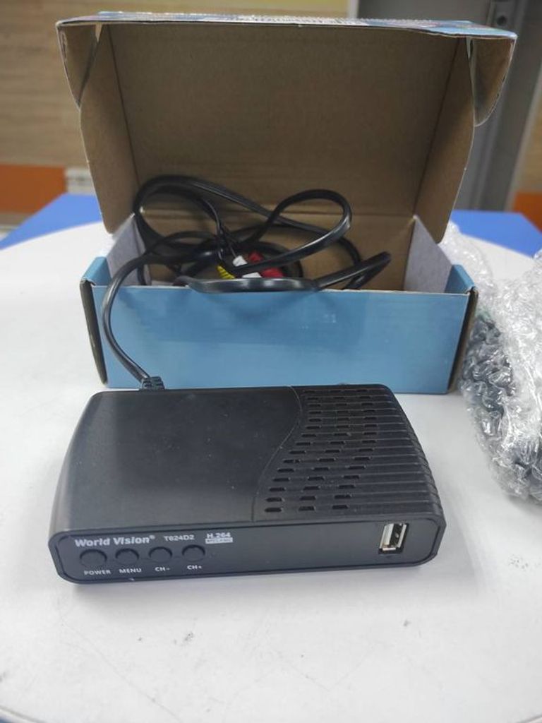 Купити World Vision t624 Б/У