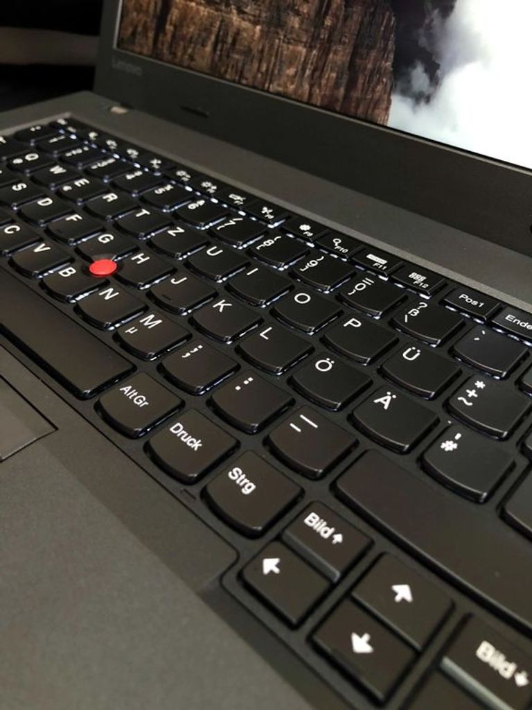 Lenovo ThinkPad T460p/GeForce 940 MX(2Гб)/14.0"FHD/i7-6/8/512