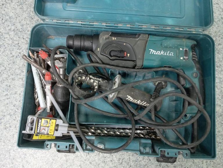 Makita HR2470