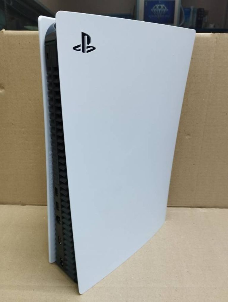 Sony PlayStation 5 825GB