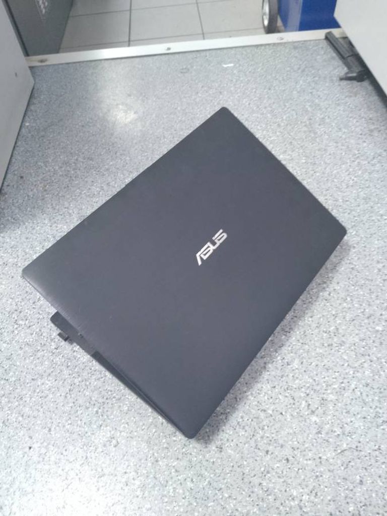 Asus core i3 4005u 1,7ghz/ ram6gb/ hdd500gb/video gf 920m/ dvdrw