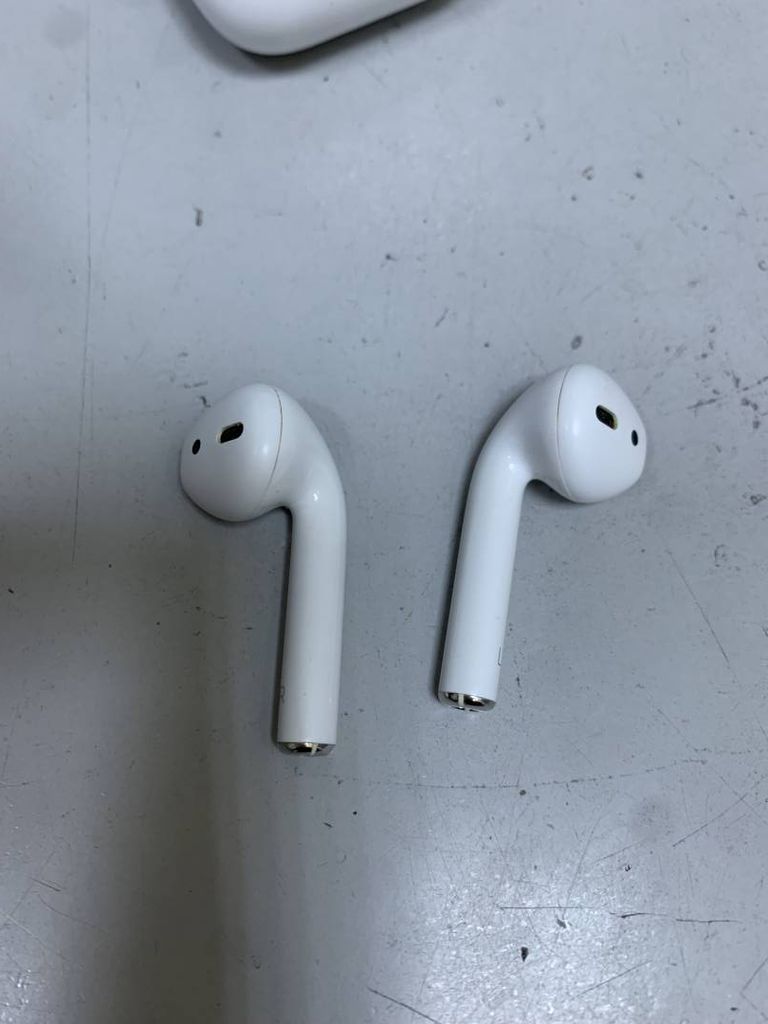 Apple airpods 2 gen a1602.a2032+a2031 2019г.