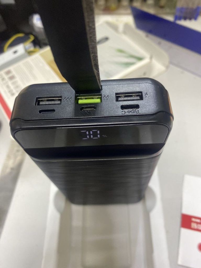 Дешево Xo pr156 22.5w 30000mah з ломбарду