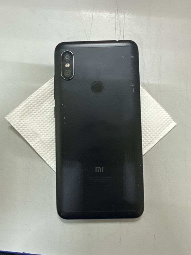 Оголошення Xiaomi Redmi Note 6 Pro 3/32GB Black Б/У