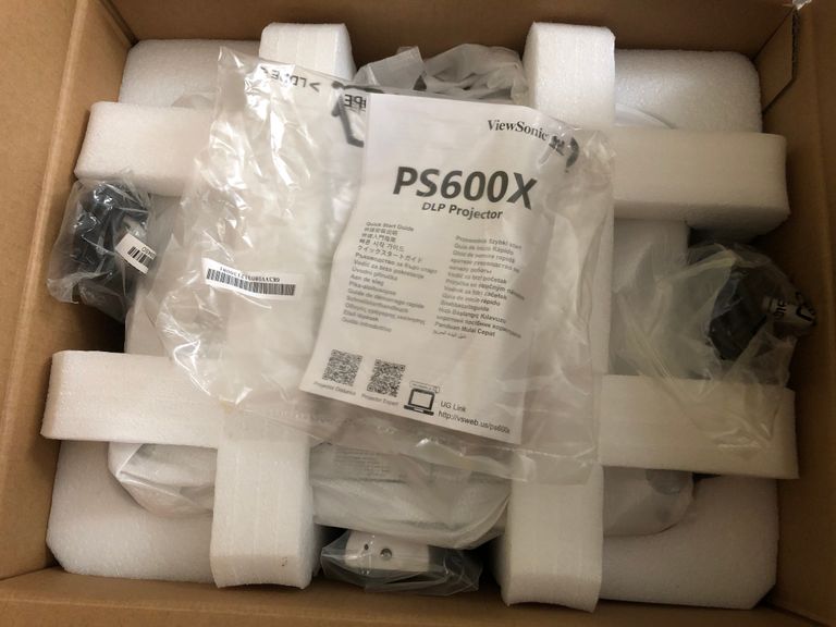 Дешиво Viewsonic PS600X с ломбарда