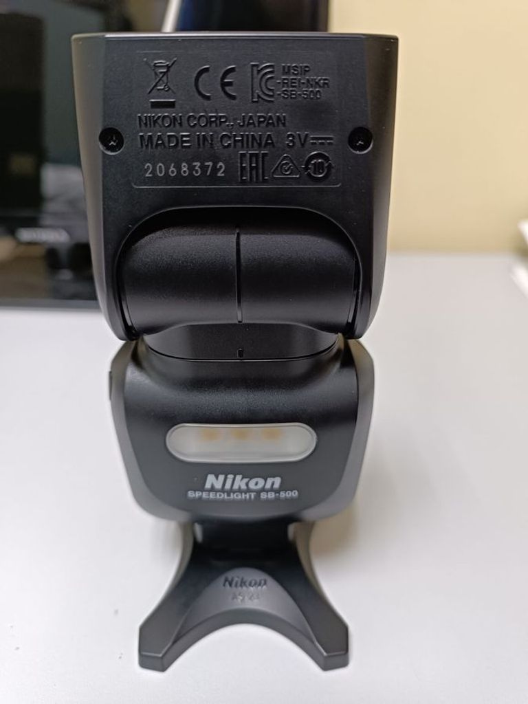 Купить Nikon Speedlight SB-500 Б/У